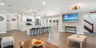 1850 Shore Boulevard Gallery 7