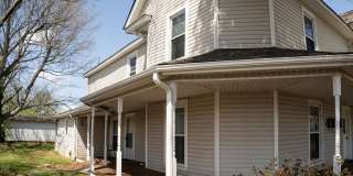1/2 Mo Off Special - Historic area - China Grove- 1 bed,1bath Unit Gallery 3