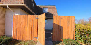 Sycamore Square Gallery 20