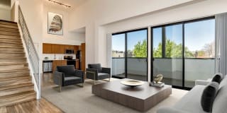 Summit at Wash Park Apartments Gallery 4