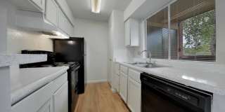 Bankside Village Gallery 6