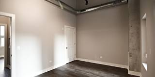 3833 N Broadway Gallery 276