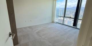 Prime Location- Kapiolani Residence 43d floor- Great views! Gallery 6