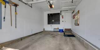 19 Bradley Avenue Gallery 23
