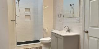 2501 North Bartlett Avenue - B Gallery 5