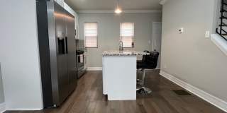 Stunning 3-Bedroom Townhome in Francisville! Available NOW! Gallery 6