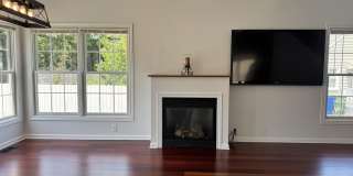 196 South Street Gallery 7