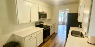 Beautiful 3 bed, 2.5 bath home for rent in the heart of Madison! Gallery 9