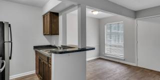 Glen Oaks Apartments Gallery 36