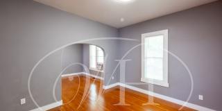 Great 2 Bedroom with Classic Finishes Gallery 6