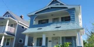 Charming 4-Bedroom Property in Prime Location Gallery 1