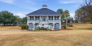 Centrally Located Home in Richmond Hill Gallery 32