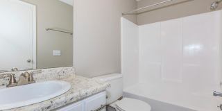 Laurel Ridge Apartments Gallery 40