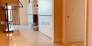 1425 Brickell Ave Gallery 13