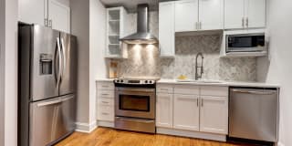 The Loraine Apartments Gallery 21