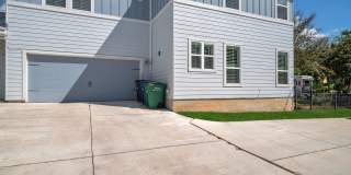 223 Claremont Avenue Gallery 21