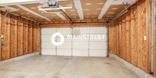 1386 Hackworth Street Gallery 17