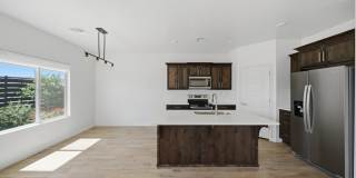 Pet Friendly 4 Bedroom Home in a Beautiful Neighborhood! Gallery 13