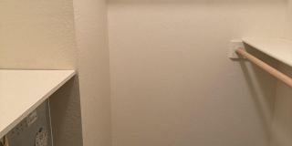Newly renovated! 2 BED CONDO AT SOSSMAN & MAIN! Gallery 10