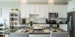 The Broadview Gallery 12