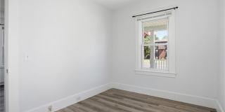 1009 Willett Avenue Gallery 16