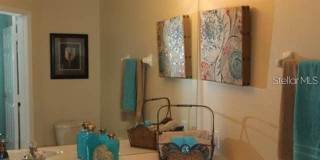 2411 SILVER PALM Drive Gallery 6