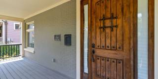 OAKLEY - Stunning executive tudor Gallery 7