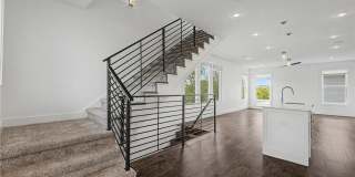 644 SW B Street Gallery 11