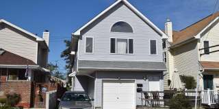 715 E Walnut Street unit: Upper Gallery 1