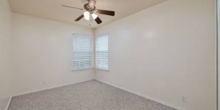 30 PEMBROKE LN Gallery 15