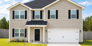 4 bedrooms, 2.5 bathrooms in Hinesville, GA! Gallery 1