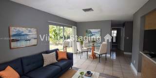 825 SW 10th St Gallery 2