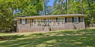 Charming & Spacious 3-Bed Home in City of Hoover Gallery 1