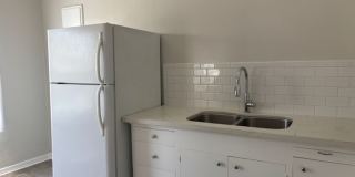 Beautiful spacious and bright apartment in the Pasadena Area Gallery 14