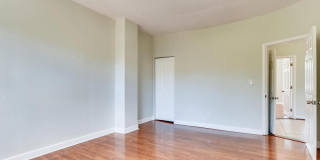 3610 GREENMOUNT Avenue Gallery 17