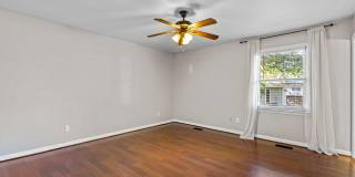 Gorgeous 3 Bedroom Ranch in North Raleigh, updated, pet friendly, fenced-in yard! Gallery 12