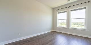 Stylish 2 bedroom, 2 bathroom Condo in East Austin. Must See Oportunity! Gallery 10