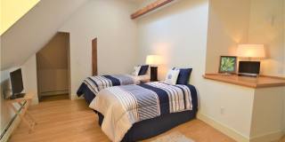 61 Ledge Road Gallery 24