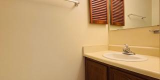4 Bedroom 3.5 Bath Townhouse Gallery 7