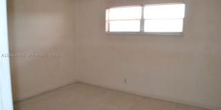 300 S Hollybrook Dr Gallery 19