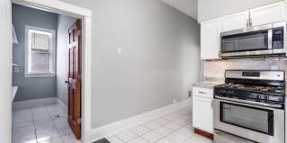 4326 N Avers Avenue Gallery 6