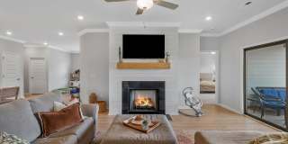 Like-new 4BR/3BA home in desirable St. Clair Place! Gallery 16