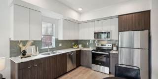 Welcome to Burnside Bluffs – Your New Urban Retreat! Gallery 4