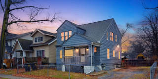 Charming 2BR Duplex in Detroit - Upper Unit Gallery 1