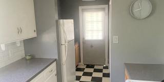 751 Farnell Lane Gallery 6