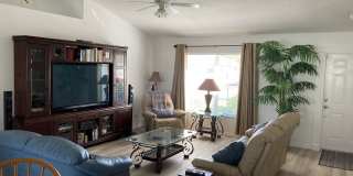 Short term FULLY FURNISHED vacation rental ,3/2 Pool Home on canal Gallery 8