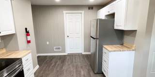 Newly Renovated 3 Bedroom, 1 Bathroom in Spring Hill- Central Air and Brand New Kitchen!! Gallery 11
