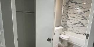 ** COMPLETELY REMODELD UNFURNISHED 2/1 DUPLEX AVAILABLE FOR MOVE-IN NOW  2024  ** ONE SMALL DOG FRIENDLY ** Gallery 11