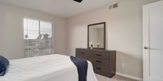 Los Robles Apartments Gallery 48