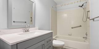 123 QUINCE Circle Gallery 18